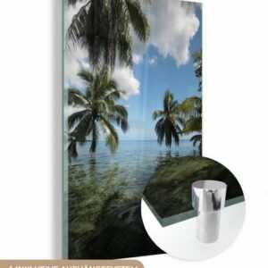 MuchoWow Acrylglasbild Palmen an einem Strand in Moorea in Ozeanien, (1 St), Glasbilder - Bilder auf Glas Wandbild - Foto auf Glas - Wanddekoration